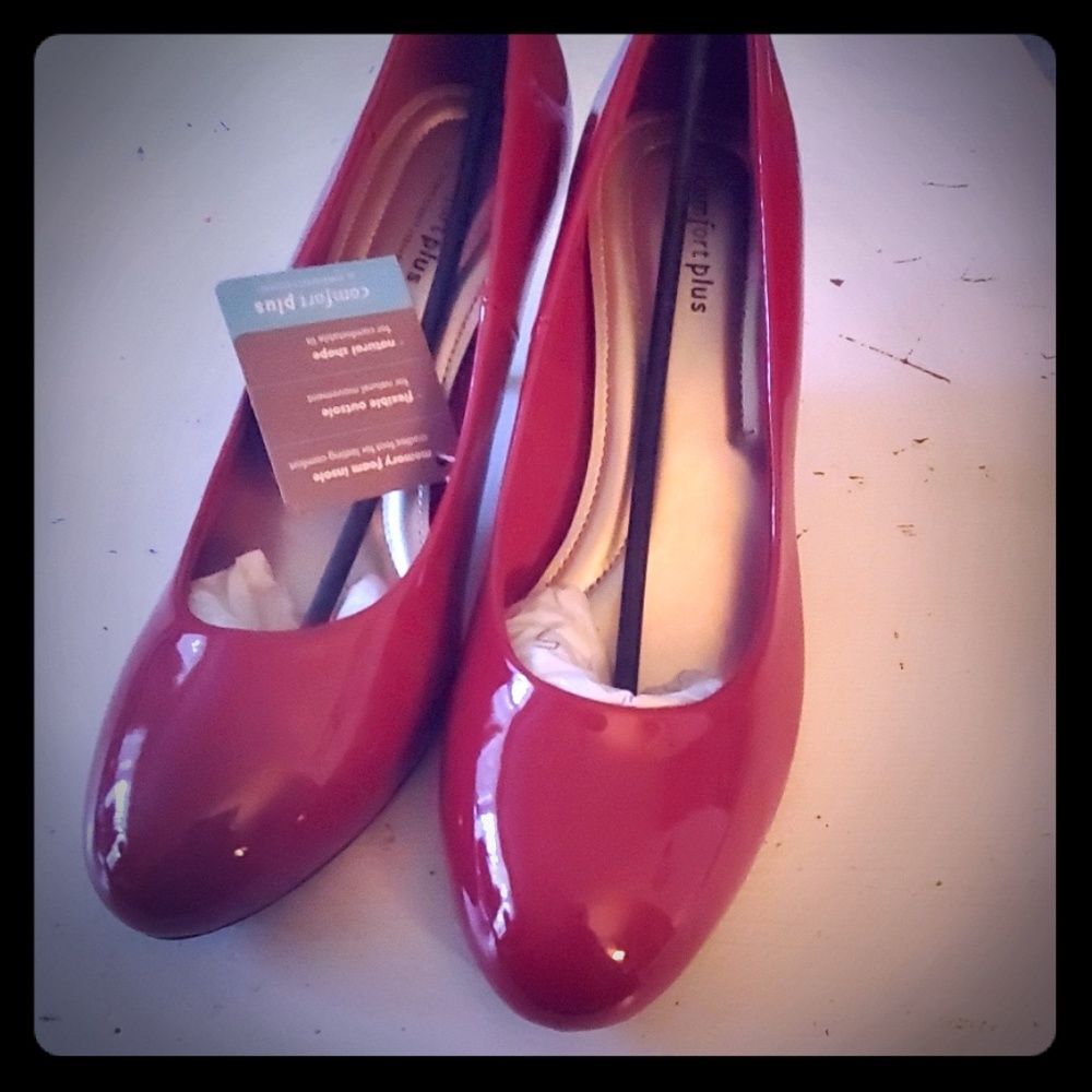 NWT Red Patent heels